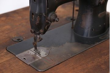 アンティーク雑貨　イギリスアンティーク　インダストリアルシンガーミシン