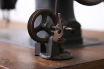 アンティーク雑貨　イギリスアンティーク　インダストリアルシンガーミシン