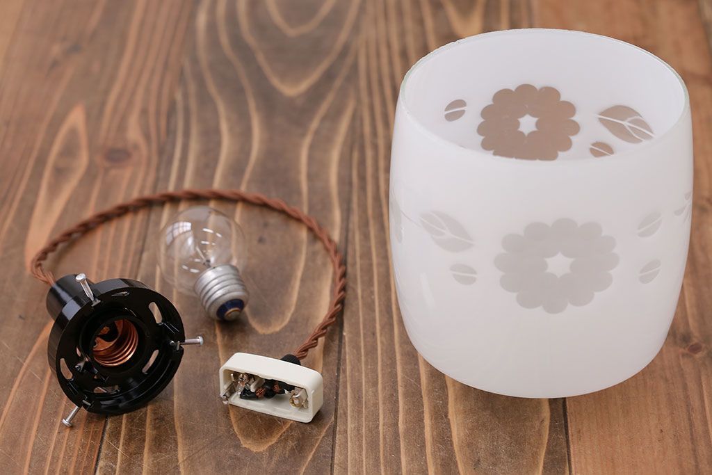 昭和レトロ　かわいい和製アンティーク電笠(1)