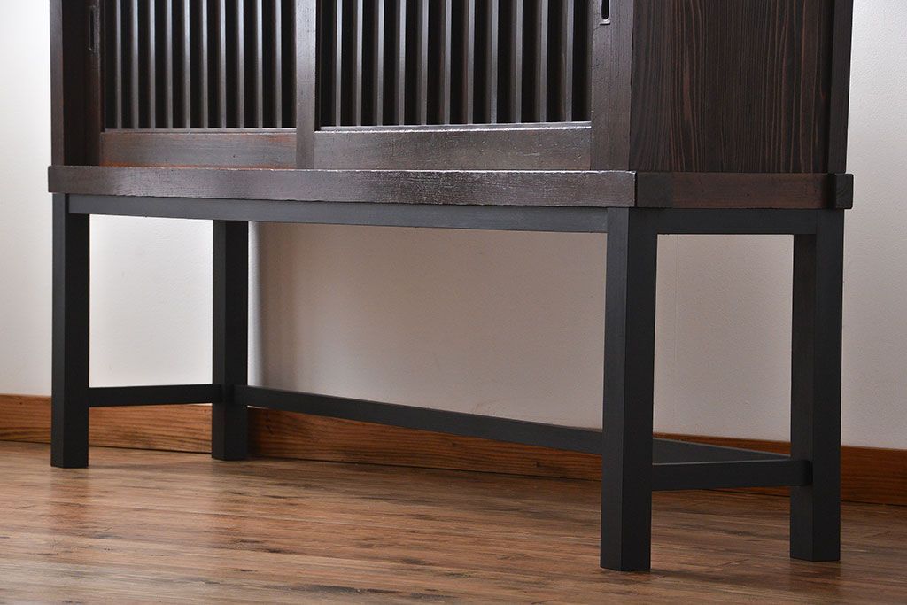 アンティーク家具　古民具・骨董　脚付き!六尺　水屋箪笥サイドボード