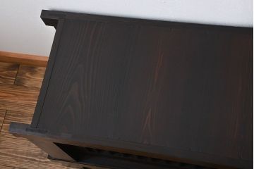 アンティーク家具　古民具・骨董　脚付き　水屋箪笥ローボード(テレビ台、キャビネット、収納棚)