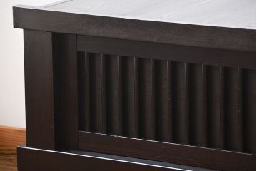 アンティーク家具　古民具・骨董　脚付き　水屋箪笥ローボード(テレビ台、キャビネット、収納棚)