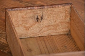 アンティーク家具　古民具・骨董　脚付き　水屋箪笥ローボード(テレビ台、キャビネット、収納棚)