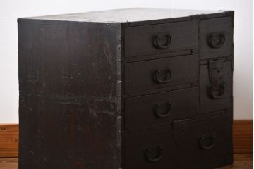 アンティーク家具　古民具・骨董　味わい深い小箪笥