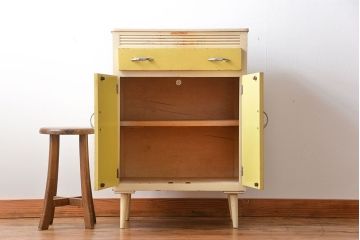 アンティーク家具　ミッドセンチュリースタイル　キャビネット