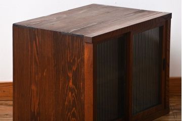 アンティーク家具　前面欅材　モールガラス入り戸棚