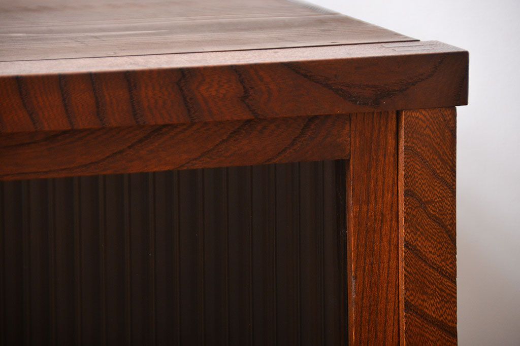 アンティーク家具　前面欅材　モールガラス入り戸棚