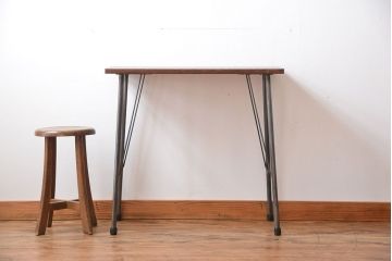 アンティーク家具　アンティーク 天板一枚板 古材を使った鉄脚テーブル(1)