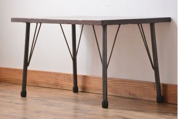 アンティーク雑貨　アンティーク　鉄脚センターテーブル(ディスプレイ台)(1)