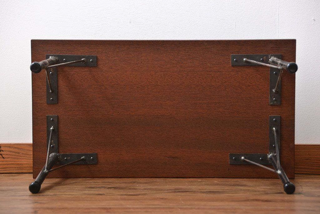 アンティーク家具　アンティーク　鉄脚センターテーブル(ディスプレイ台)(2)