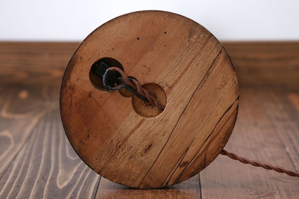 和風な小さなスタンドランプ(ぼんぼり)