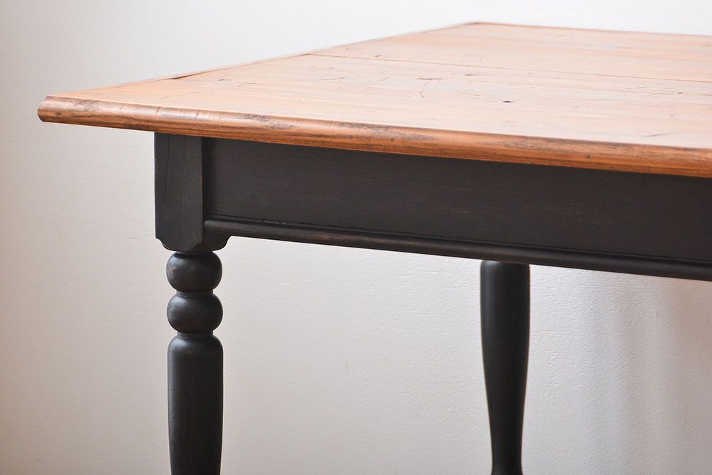 アンティーク家具　アンティークペイント　ダイニングテーブル