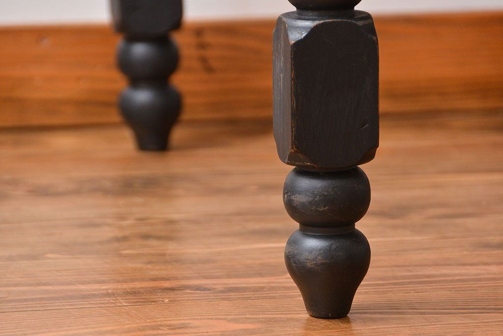 アンティーク家具　アンティークペイント　ダイニングテーブル