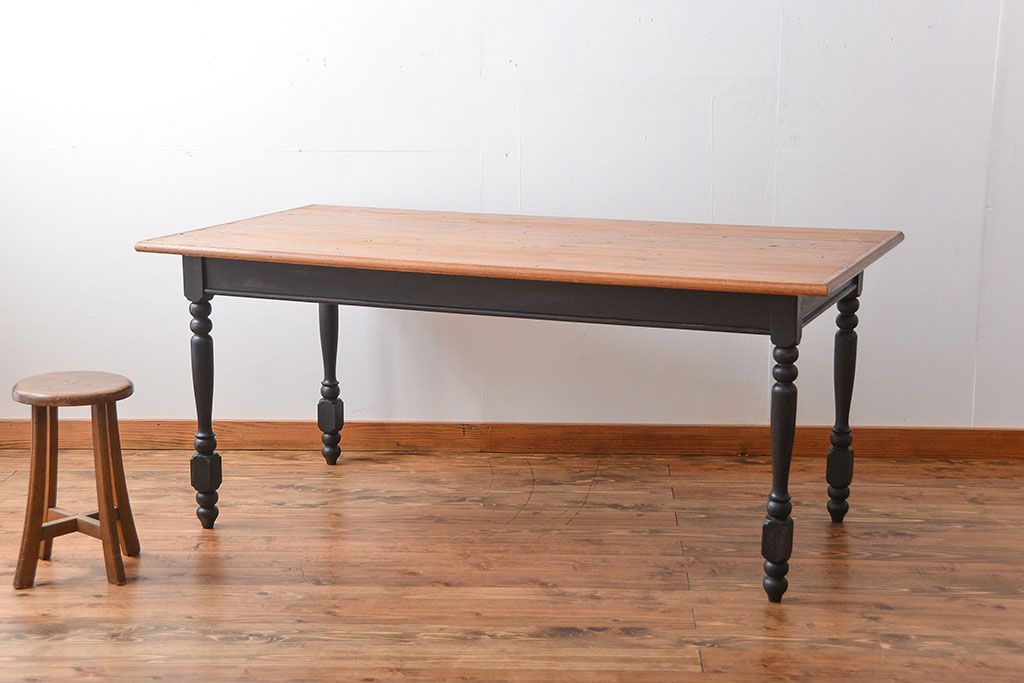 アンティーク家具　アンティークペイント　ダイニングテーブル