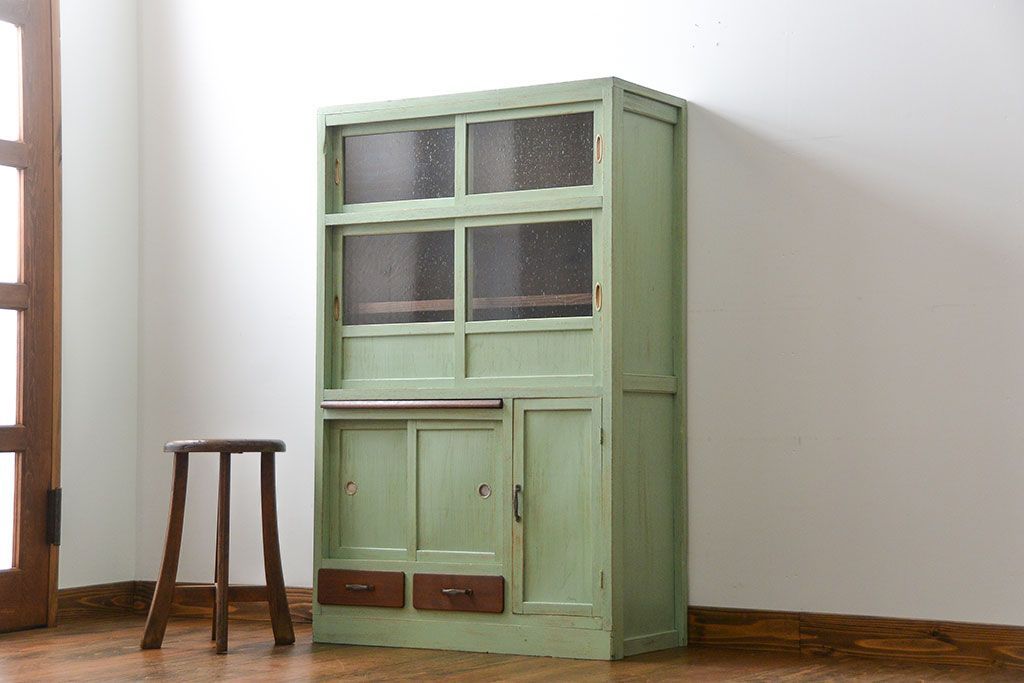 アンティーク家具　アンティークペイント　小振りな食器棚