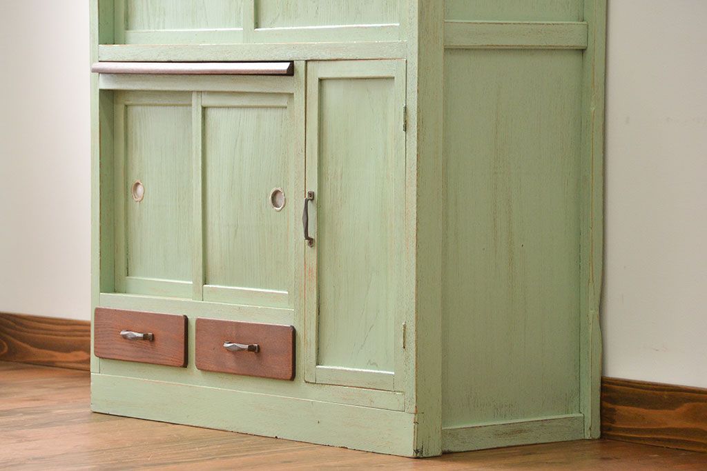 アンティーク家具　アンティークペイント　小振りな食器棚