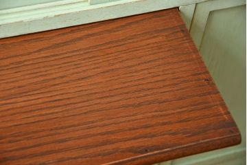 アンティーク家具　アンティークペイント　小振りな食器棚