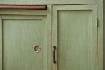 アンティーク家具　アンティークペイント　小振りな食器棚