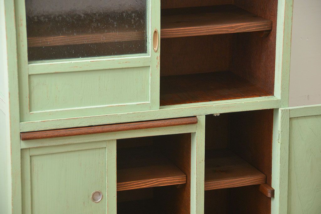 アンティーク家具　アンティークペイント　小振りな食器棚