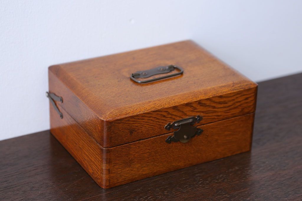 アンティーク雑貨　アンティーク　ナラ材　小さな収納箱