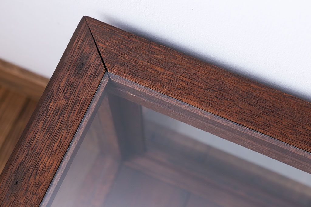 アンティーク家具　アンティーク　小振りな横長ガラスケース