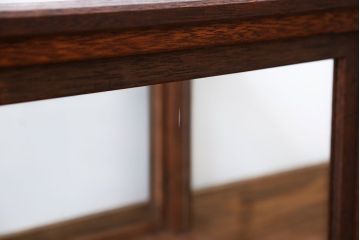 アンティーク家具　アンティーク　小振りな横長ガラスケース