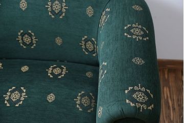 アンティーク家具　イギリスアンティーク　ラグジュアリー感溢れる上品なソファ