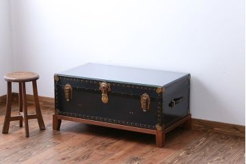 アンティーク家具　イギリスアンティーク　トランクセンターテーブル