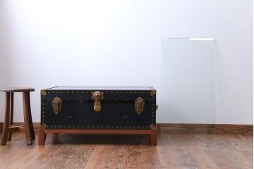 アンティーク家具　イギリスアンティーク　トランクセンターテーブル