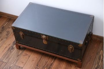 アンティーク家具　イギリスアンティーク　トランクセンターテーブル