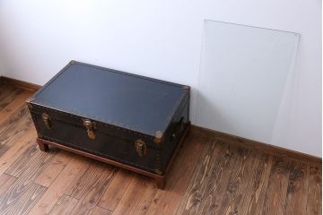 アンティーク家具　イギリスアンティーク　トランクセンターテーブル