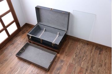 アンティーク家具　イギリスアンティーク　トランクセンターテーブル
