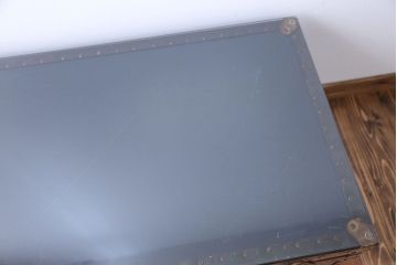 アンティーク家具　イギリスアンティーク　トランクセンターテーブル