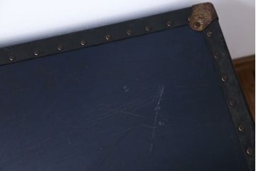 アンティーク家具　イギリスアンティーク　トランクセンターテーブル