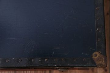 アンティーク家具　イギリスアンティーク　トランクセンターテーブル