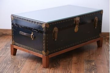 アンティーク家具　イギリスアンティーク　トランクセンターテーブル
