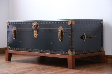 アンティーク家具　イギリスアンティーク　トランクセンターテーブル