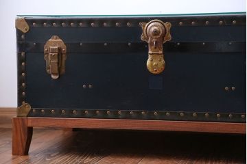 アンティーク家具　イギリスアンティーク　トランクセンターテーブル
