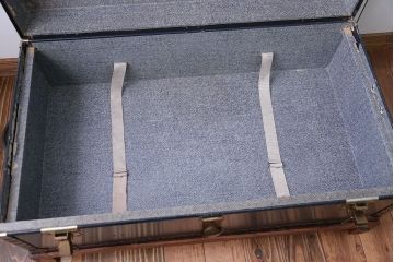 アンティーク家具　イギリスアンティーク　トランクセンターテーブル