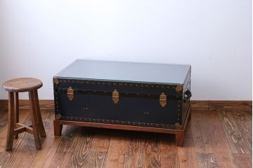 アンティーク家具　イギリスアンティーク　トランクセンターテーブル