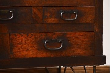 アンティーク家具　アンティーク　味わい深い鉄脚戸棚