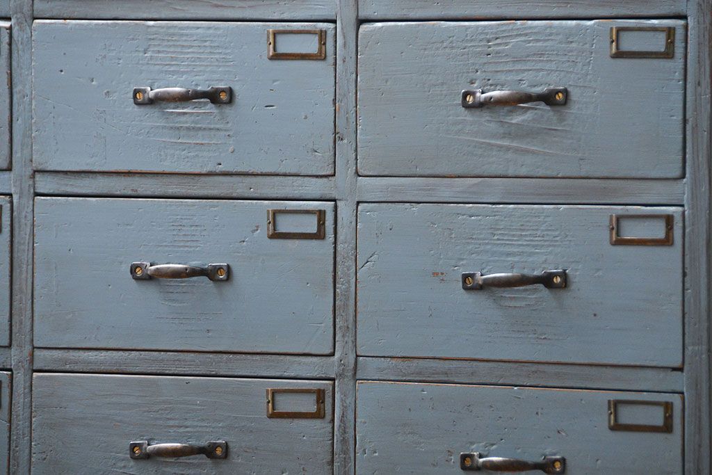 アンティーク家具　アンティークペイント　14杯引き出し