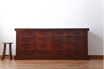 アンティーク家具　古民具・骨董　漆の質感が味わい深い水屋箪笥サイドボード