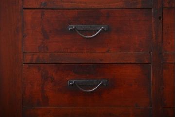 アンティーク家具　古民具・骨董　漆の質感が味わい深い水屋箪笥サイドボード