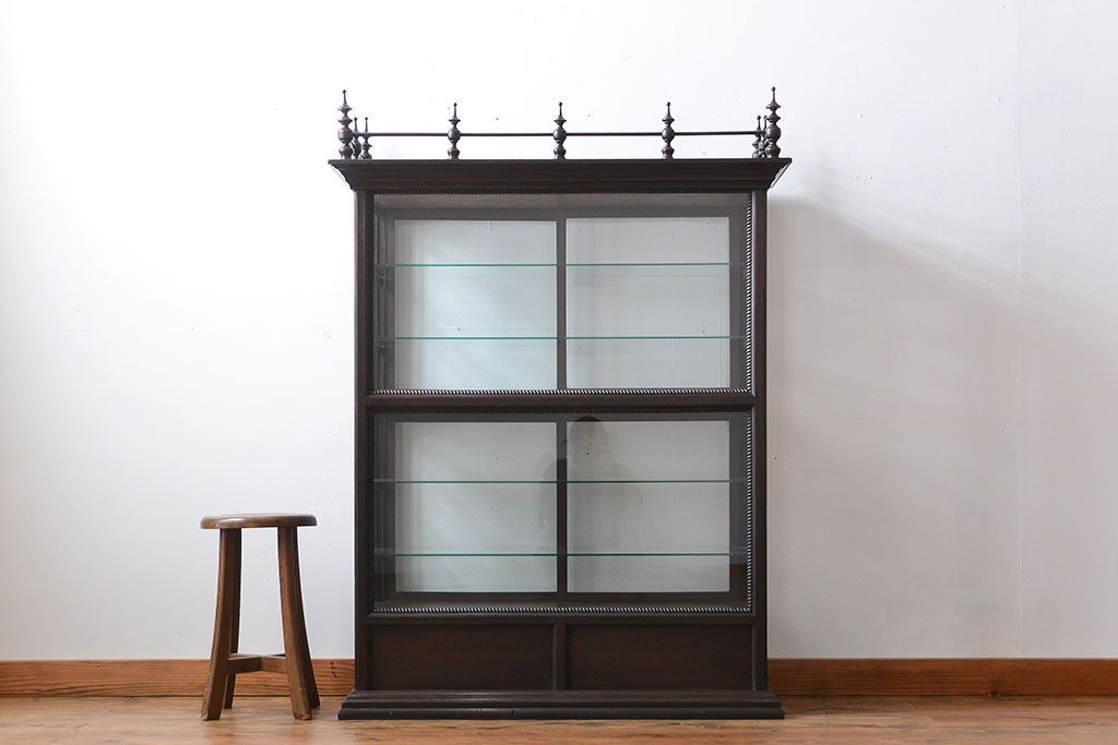 アンティーク家具　大正ロマン　天枠付き!古いタバコ屋のアンティークガラスケース