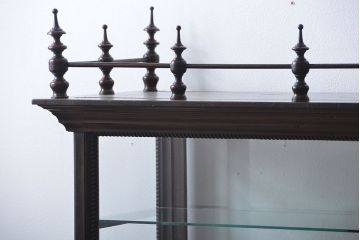 アンティーク家具　大正ロマン　天枠付き!古いタバコ屋のアンティークガラスケース