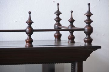 アンティーク家具　大正ロマン　天枠付き!古いタバコ屋のアンティークガラスケース