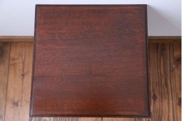 アンティーク家具　アンティーク　ナラ材のサイドテーブル