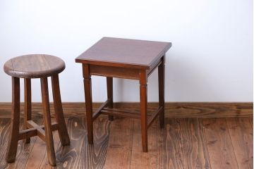 アンティーク家具　アンティーク　ナラ材のサイドテーブル