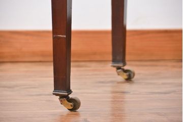 アンティーク家具　イギリスアンティーク　マホガニー材　上品なデスク